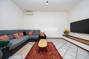 TRILOCALE CON BOX E CANTINA!