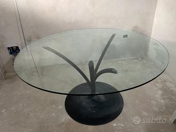Tavolo tondo in vetro