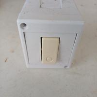 Interruttore a pulsante