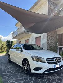 Mercedes-benz classe a180d sport w176 2015