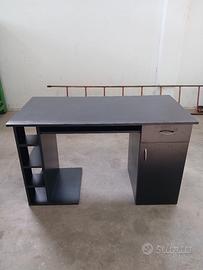 Scrivania nera industrial nuova