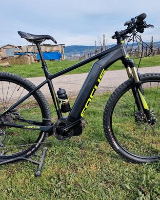 Mtb e-bike Focus Jarifa 2 taglia L ruota da 29" 