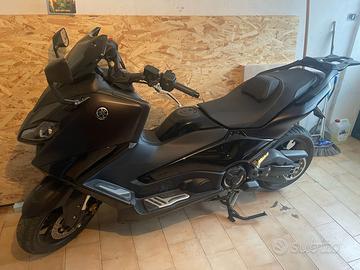 TMAX VERSIONE TECH MAX