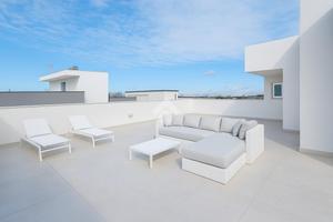 VILLA A SCHIERA D'ANGOLO A LUSCIANO