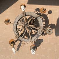 Lampadario ruota di carro vintage