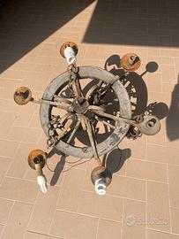 Lampadario ruota di carro vintage