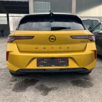 OPEL ASTRA L PLUG-IN HIBRID PER RICAMBI