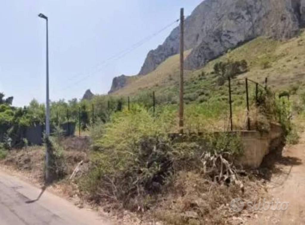 Immobile in asta di 4089 m² a Bagheria - Altro