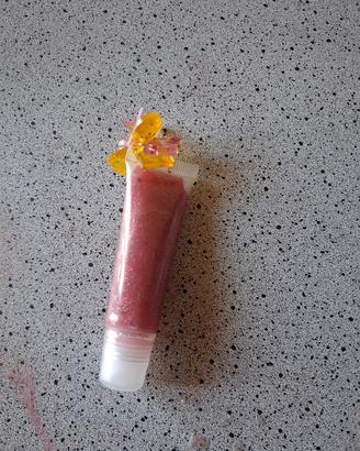 lucidalabbra vari colori con ciondoli
