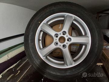 Ruota per suv 225 65 27"