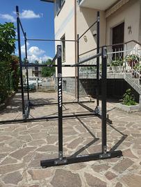 Struttura di calisthenics autoportante