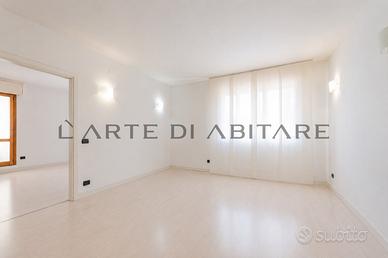 SPINEA ufficio con autorimessa di 180 MQ S610-B