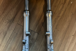 Forcella doppio disco Harley