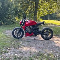 Honda Hornet 600 special cafe racer Custom