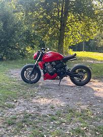 Honda Hornet 600 special cafe racer Custom