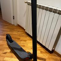 Monopattino Elettrico Ninebot Segway ES2