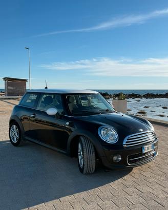 Mini Cooper D 2000 diesel cambio automatico