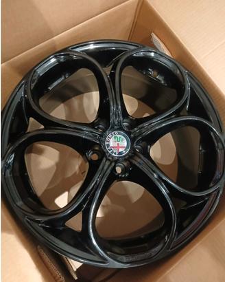 Cerchi alfa romeo 28 pollici 