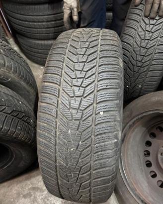 Pneomatici invernali Hankook al 70% 255/60R18 112V