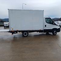 IVECO DAILY CON SPONDA IDRAULICA 