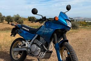 Honda Dominator