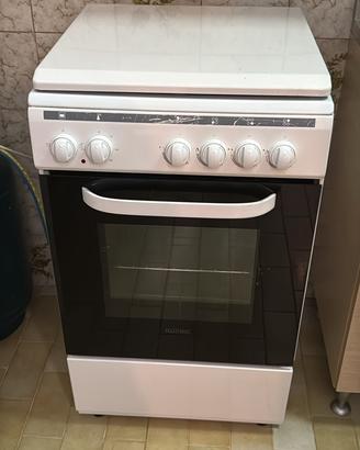 Cucina a gas con forno – 4 fuochi