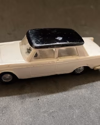 POLITOYS n. 26 – FIAT 1800 Scala 1:41