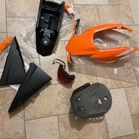 Plastiche KTM Lc4 625/640/660