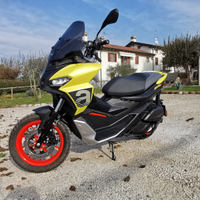 Aprilia sr gt 125 SPORT