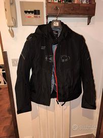 Kit abbigliamento moto giubbotti e guanti