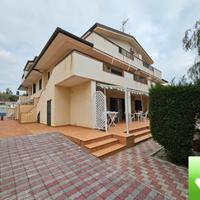 Appartamento Sul Mare Marina Di San Lorenzo 55 Mq