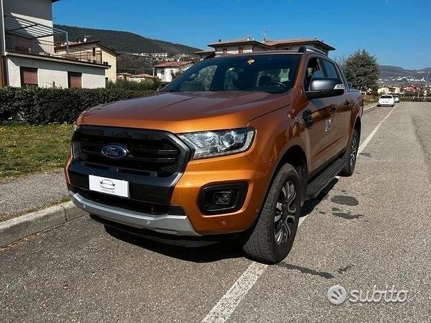 Noleggio Ford Ranger Wildtrak Doppia Cabina a Lungo Termine