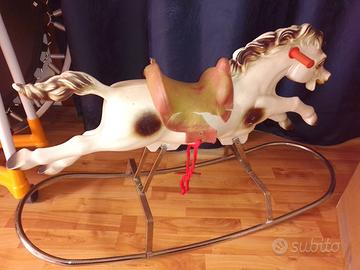 Cavallo a dondolo Canova