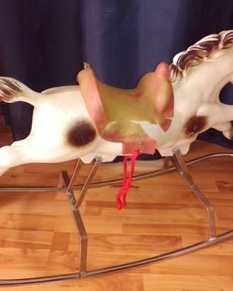Cavallo a dondolo Canova