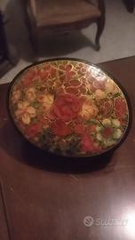 Portagioie vintage in legno laccato dipinto a mano