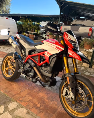 Hypermotard 939sp