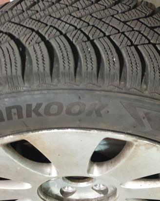 4 cerchi A4 2005 R16 con pneumatici invernali