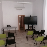 Due sale polivalenti luminose appena ristrutturate