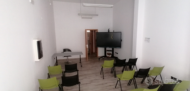 Due sale polivalenti luminose appena ristrutturate