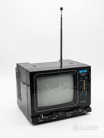 Mini TV portatile vintage Alpha-Tek TV826 ‘80/‘90