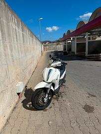 Piaggio Beverly Sport Touring i.e. ABS 350 2014