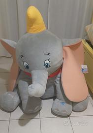 Dumbo gigante online