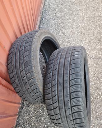 gomme 235 45 r18 