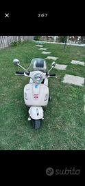 Vespa GTS super elettrica per bambini 