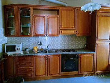 Cucina seminuova in legno