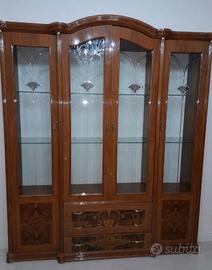 Mobili stile classico contemporaneo