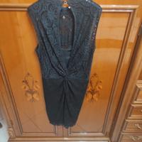 vestito di pizzo con coprispalle 