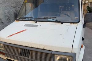 Furgone Fiat ducato + attrezzatura da mercato