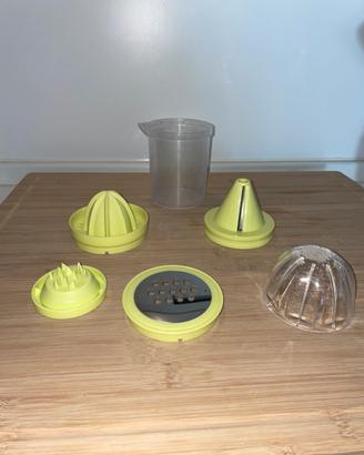 Set da cucina 4in1 - spremiagrumi, grattuggia …