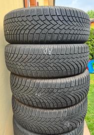 GOMME DACIA DUSTER 215-60-17